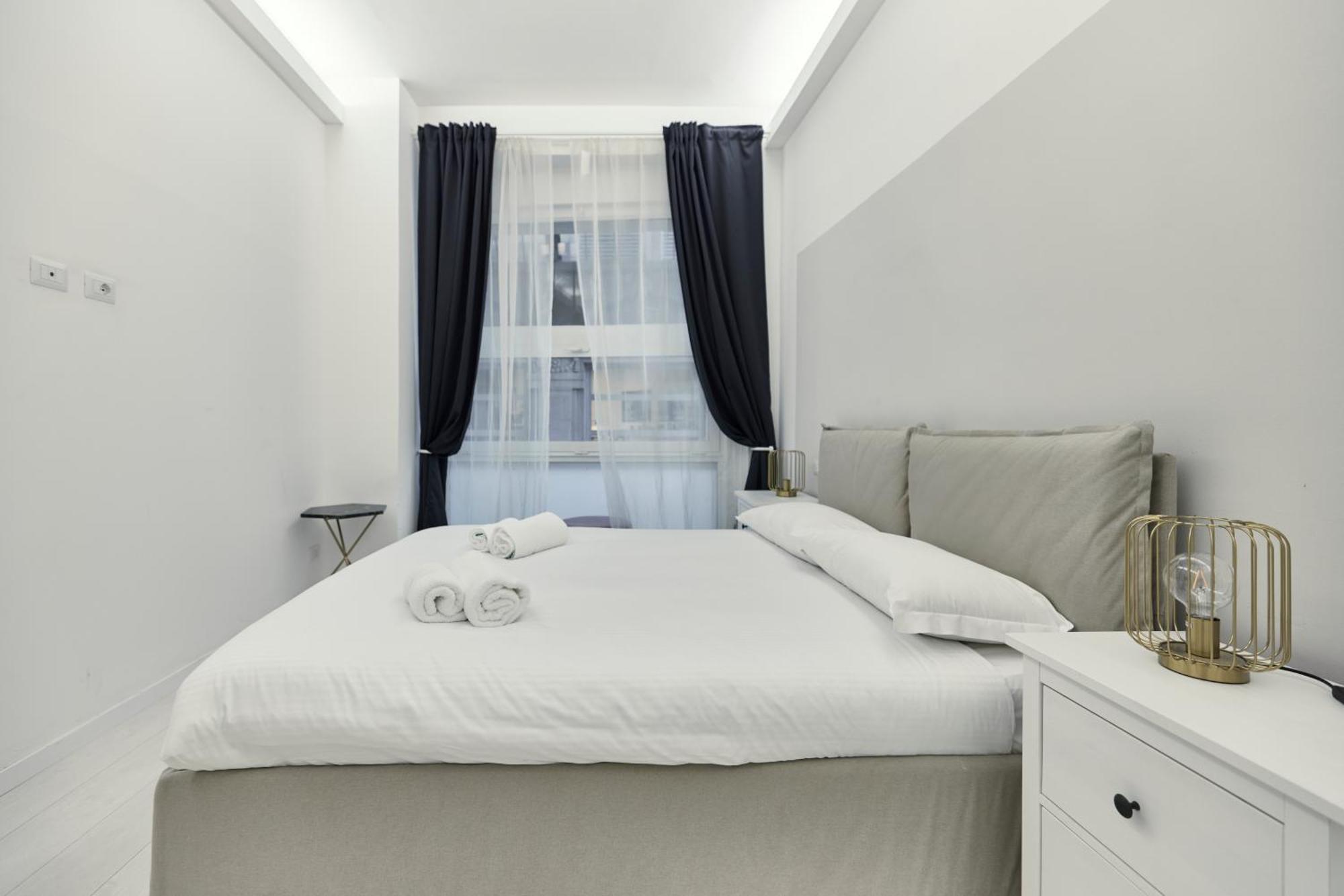 Apartamento Duomo View - 2 Min From Duomo Amazing Location Milán Exterior foto