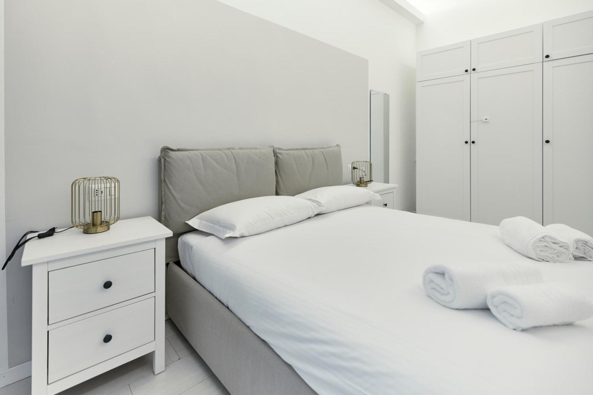 Apartamento Duomo View - 2 Min From Duomo Amazing Location Milán Exterior foto